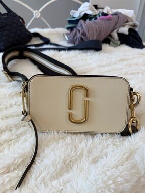 Marc Jacobs The Snapshot Small Camera Bag in Cream by